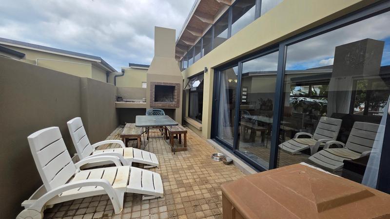 3 Bedroom Property for Sale in Hartenbos Heuwels Western Cape